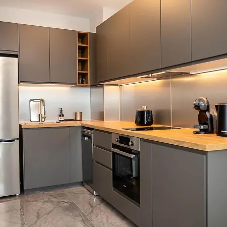 Spacious 2br In Phenix Palace With Parking Space By Flat Manаger Apartmán Varna
