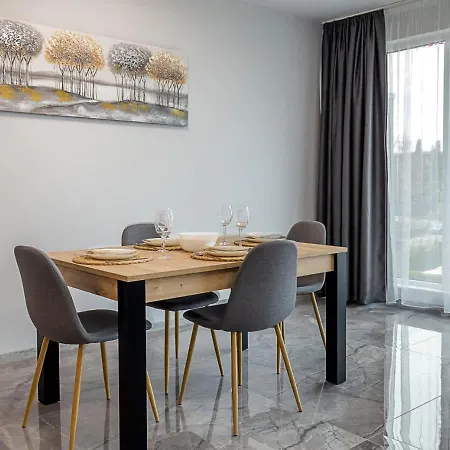 Spacious 2br In Phenix Palace With Parking Space By Flat Manаger Апартаменти *