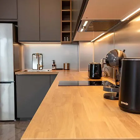 Апартаменти Spacious 2br In Phenix Palace With Parking Space By Flat Manаger